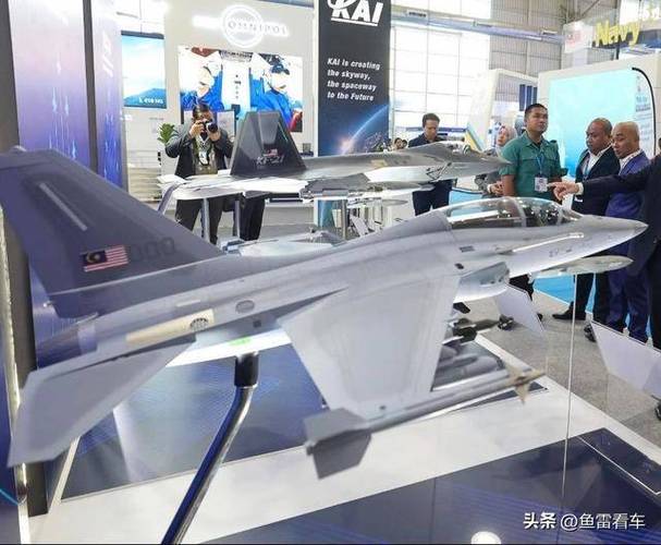 澳彩资料免费提供资料:歼-10CE登展台C位